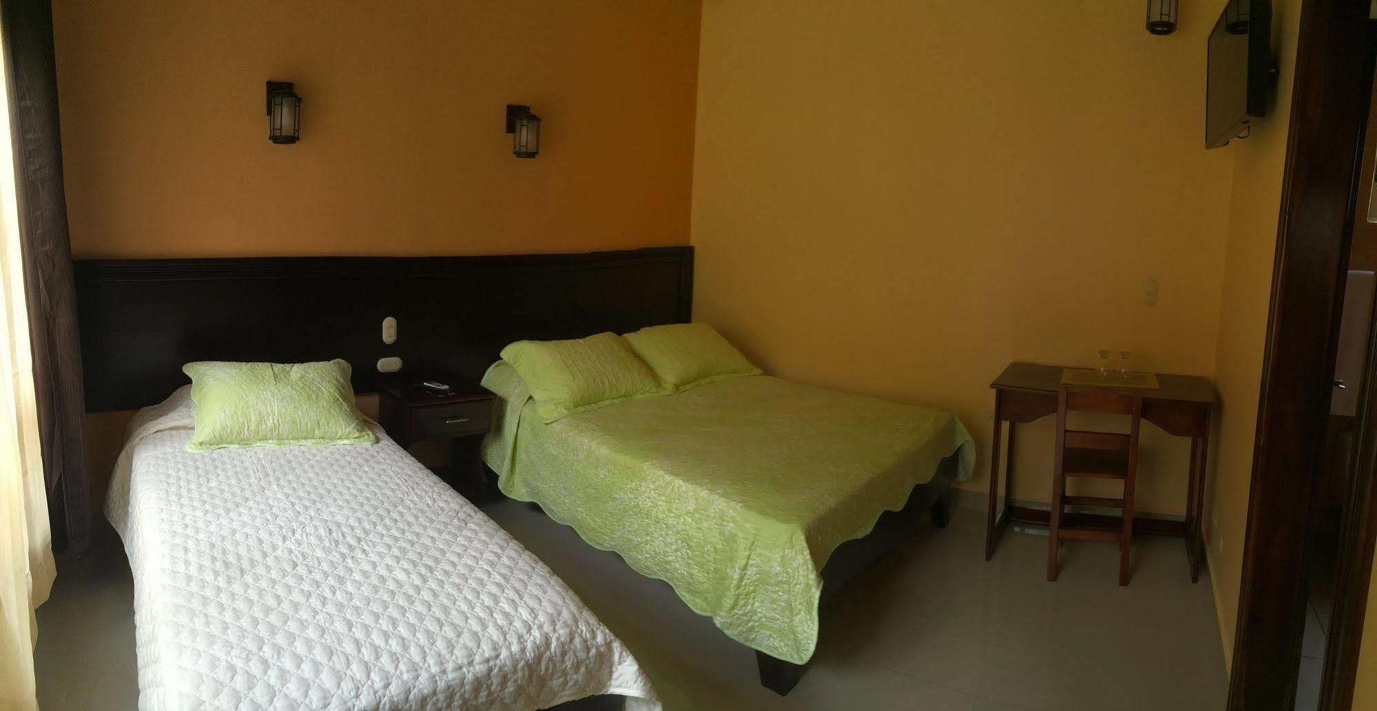 Mussaenda, Arenal Hotell La Fortuna Eksteriør bilde