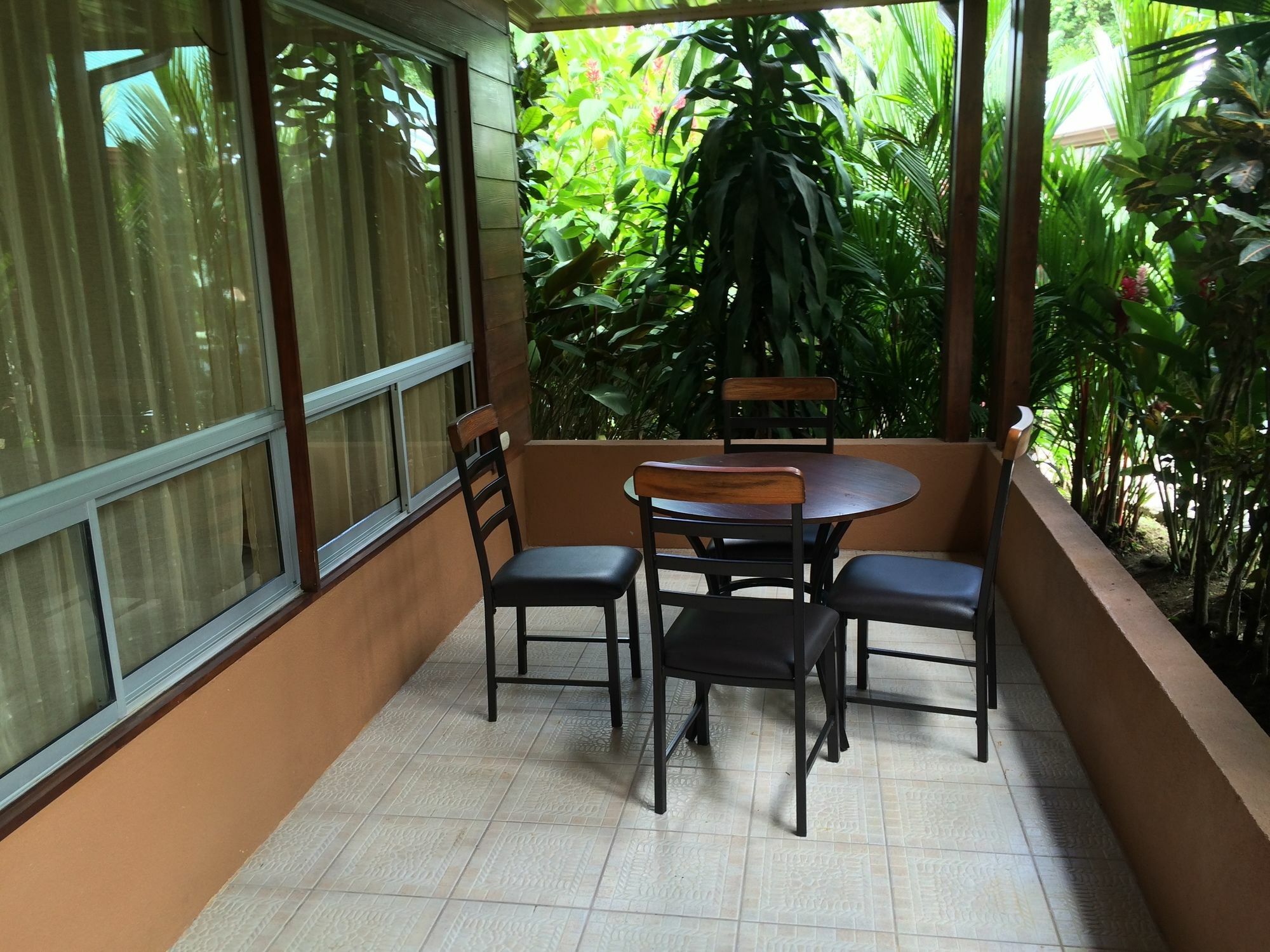 Mussaenda, Arenal Hotell La Fortuna Eksteriør bilde